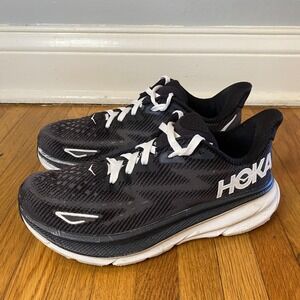 Hoka One One Clifton 9 Shoes Womens Size 8 Black Running Sneakers 1127896 BWHT